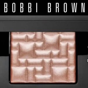 Bobbi Brown Highlighting Powder